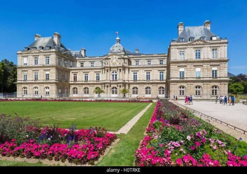 Charming Apartment In Saint-Germain Des Pres Paris France